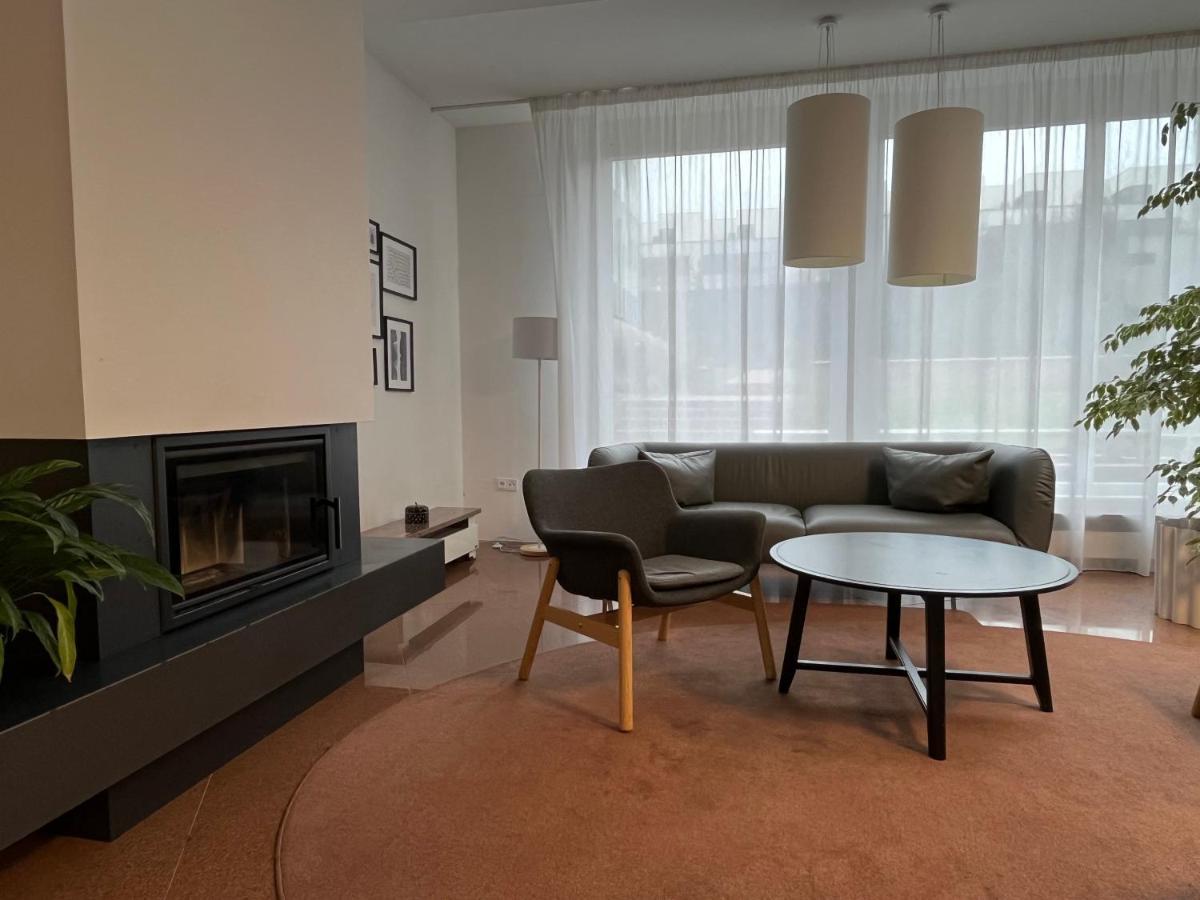 De Luxe Apartment, Wifi, Tv 65" Praga Exterior foto